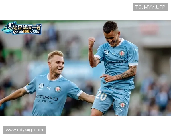 阿德莱德联宣布中场斯蒂芬毛克以租借身份加盟越南联赛球队